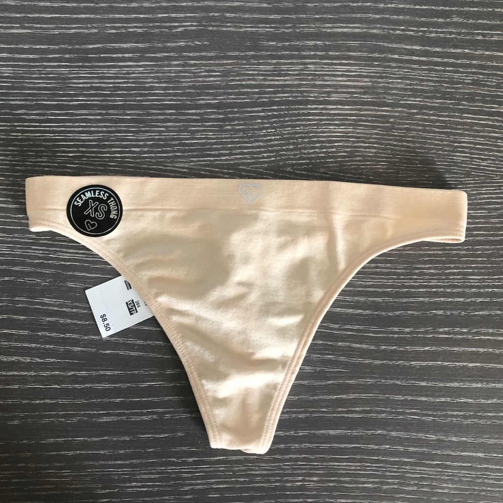 5x10* Aero Super Soft Seamless Nude Thong NWT